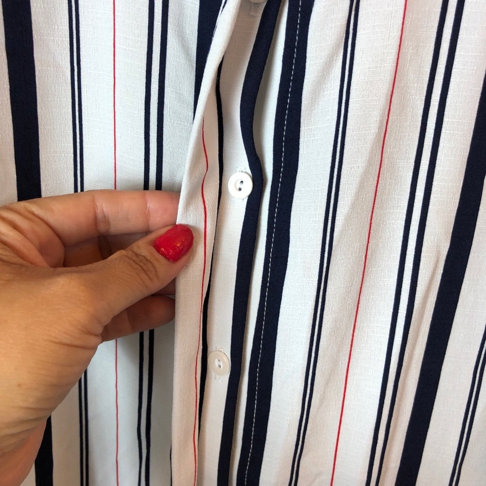 Lila Li || Striped Button Blouse - Picture 5 of 8